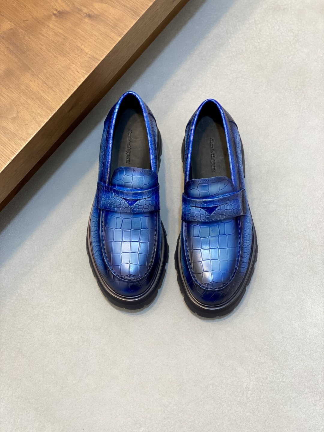 Alexander McQueen Croc-Embossed Lug-Sole Loafers — front